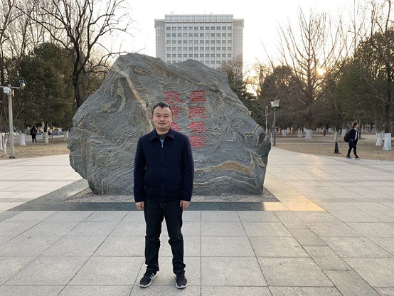 1551426720084062645.jpg 吴永乐照片2.jpg